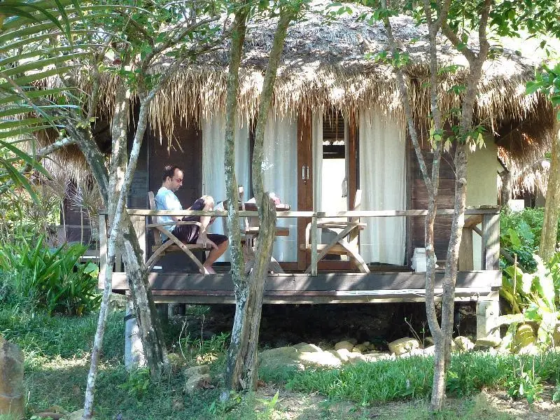 Each bungalow assures a quiet and private stay